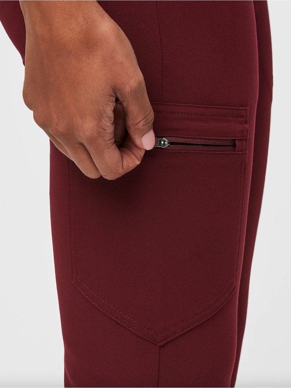 FIGS Women’s Zamora Jogger Scrub Pant Burgundy Size M/P - Picture 5 of 6